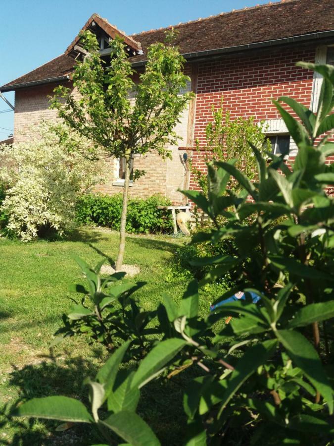 Campagn'Arts Bed & Breakfast Villechétif Exterior foto